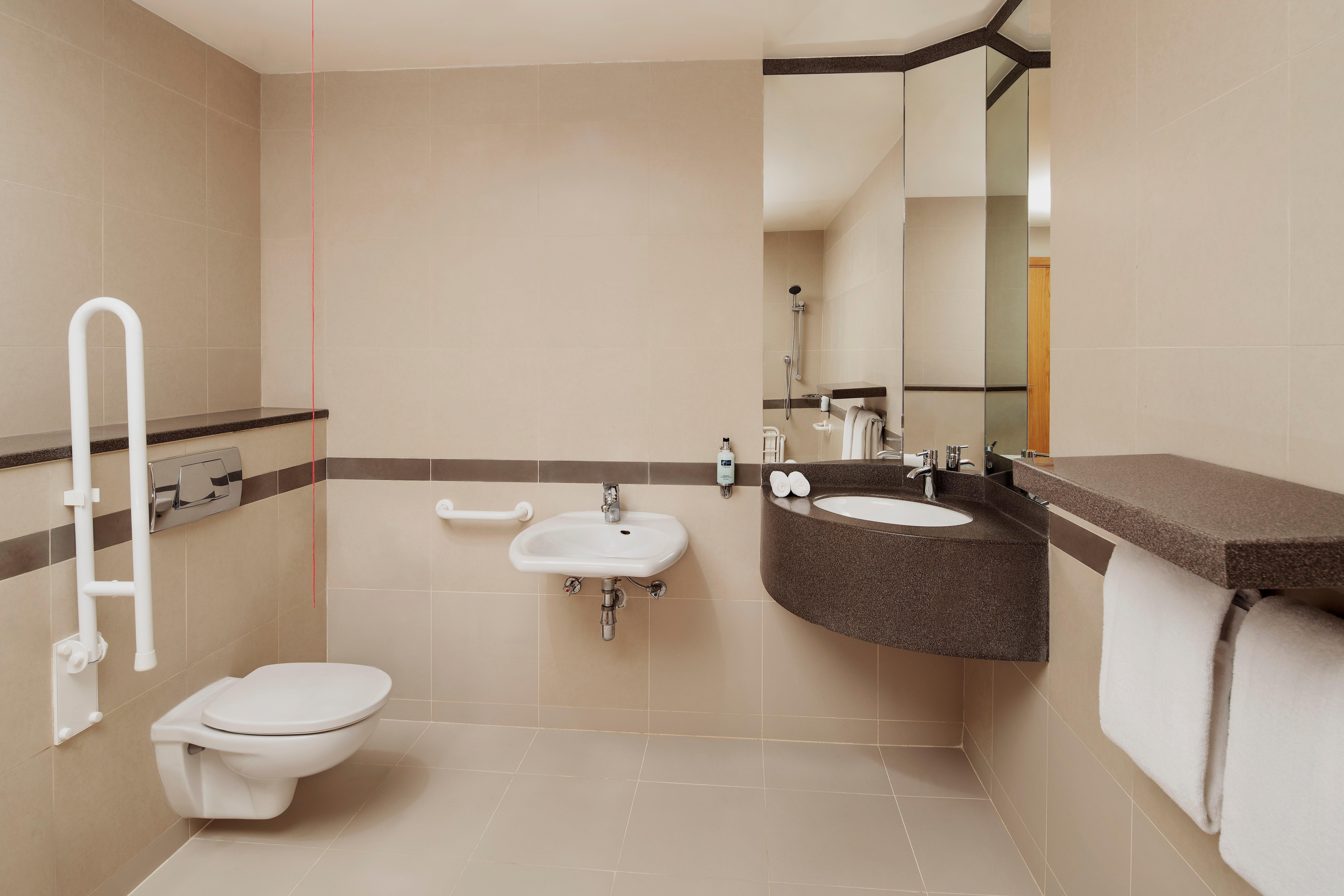 Holiday Inn Express Dubai Airport By Ihg מראה חיצוני תמונה