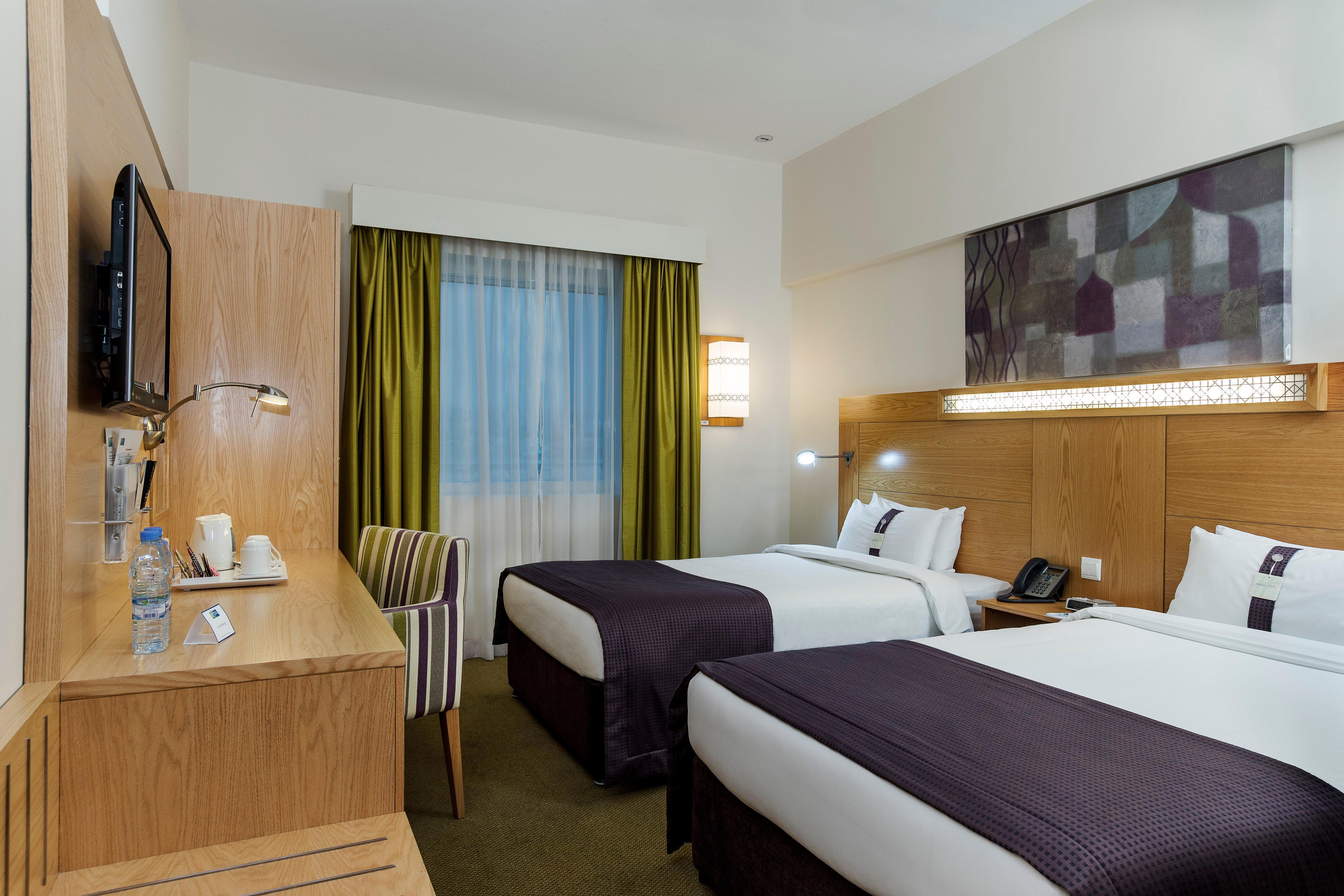 Holiday Inn Express Dubai Airport By Ihg מראה חיצוני תמונה
