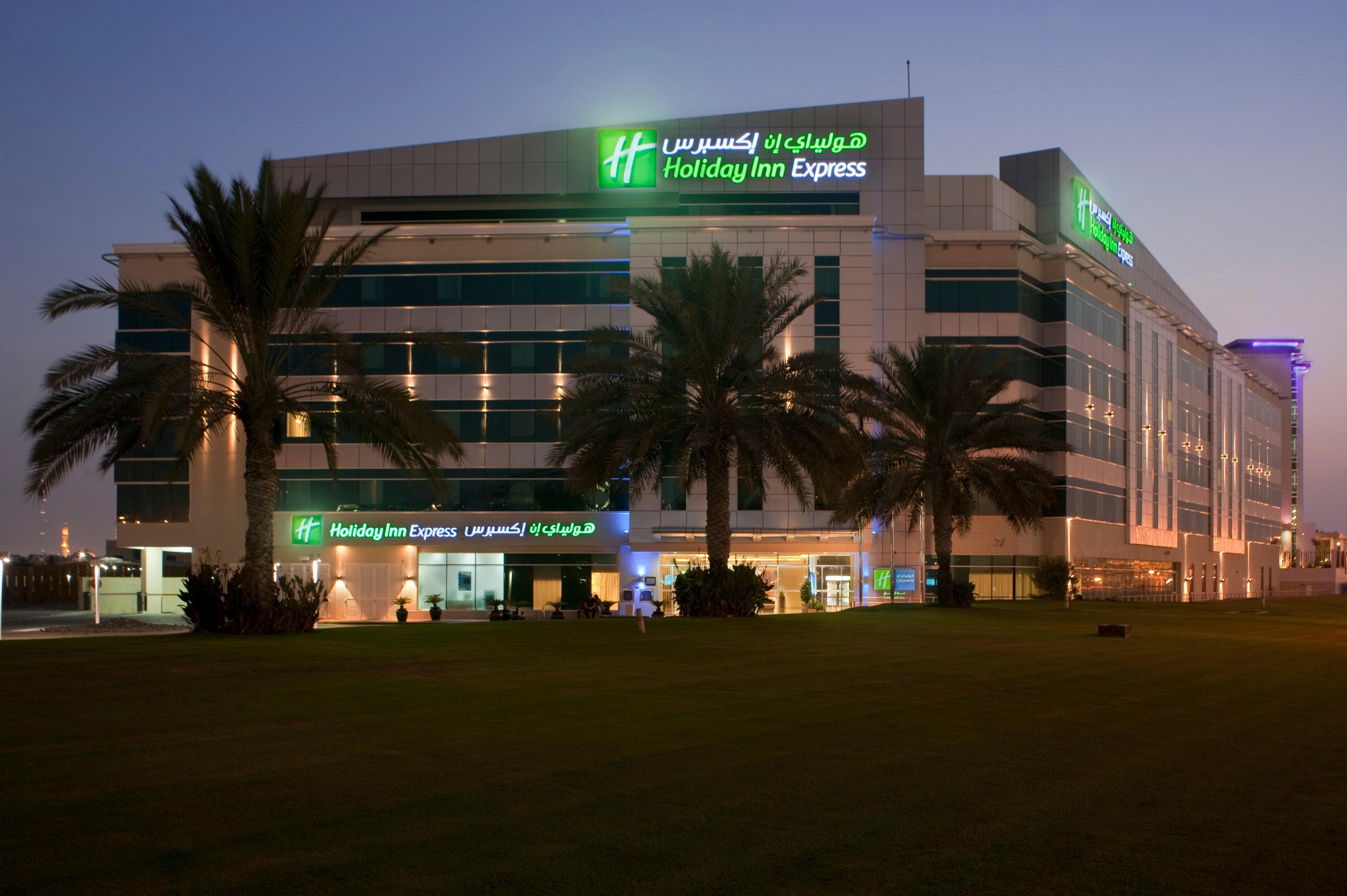 Holiday Inn Express Dubai Airport By Ihg מראה חיצוני תמונה